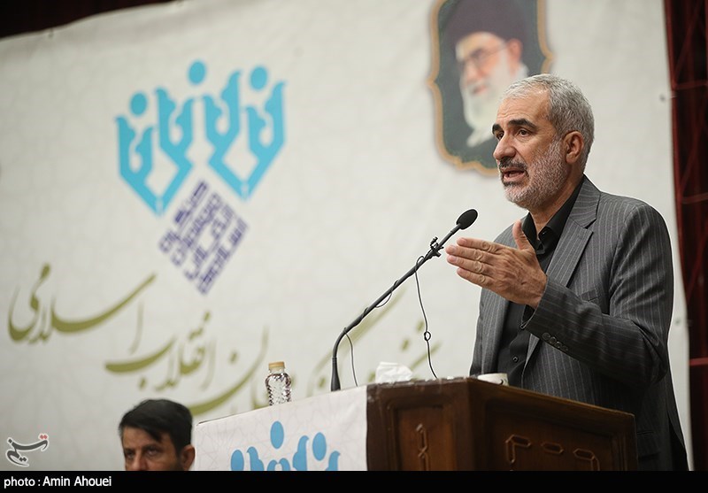 حضور رئیس مجلس در کنگره معلمان انقلاب اسلامی