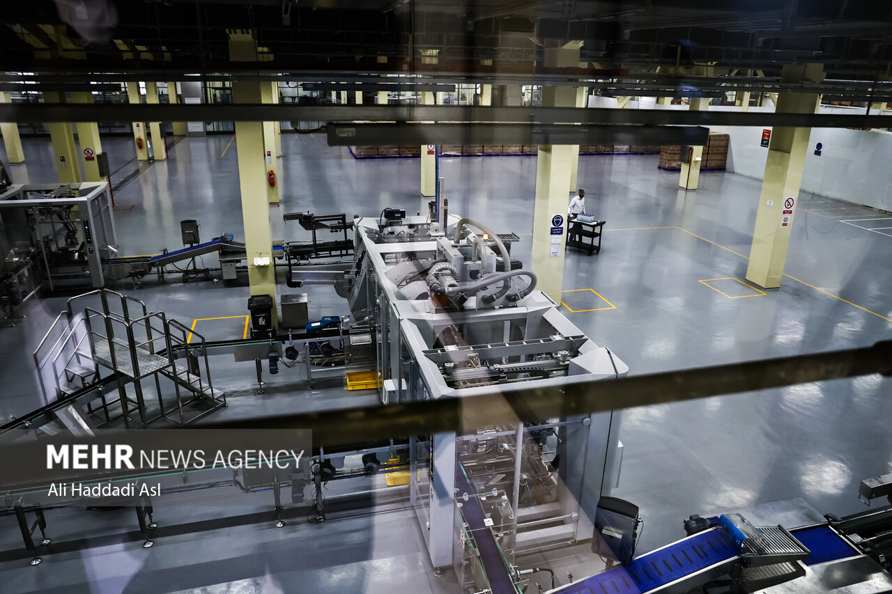 بازدید مخبر از یک مجموعه دانش بنیان تولید مواد غذایی