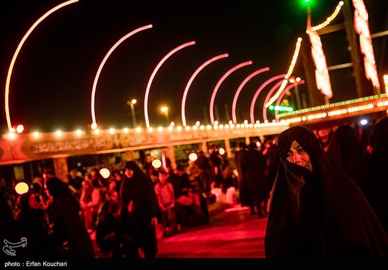  اجتماع اربعینی‌ها در میدان آزادی تهران 