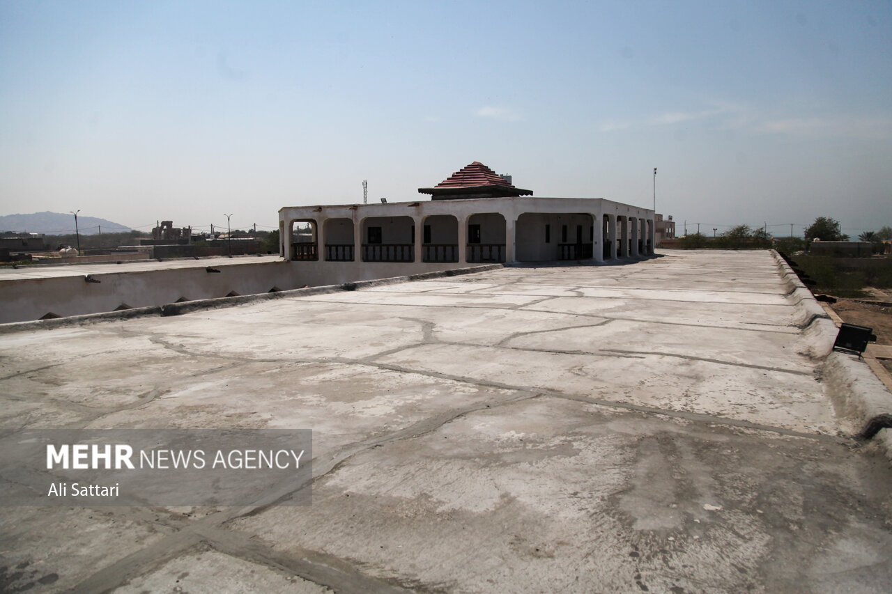 مدرسه تاریخی جری پولاک در جزیره هرمز