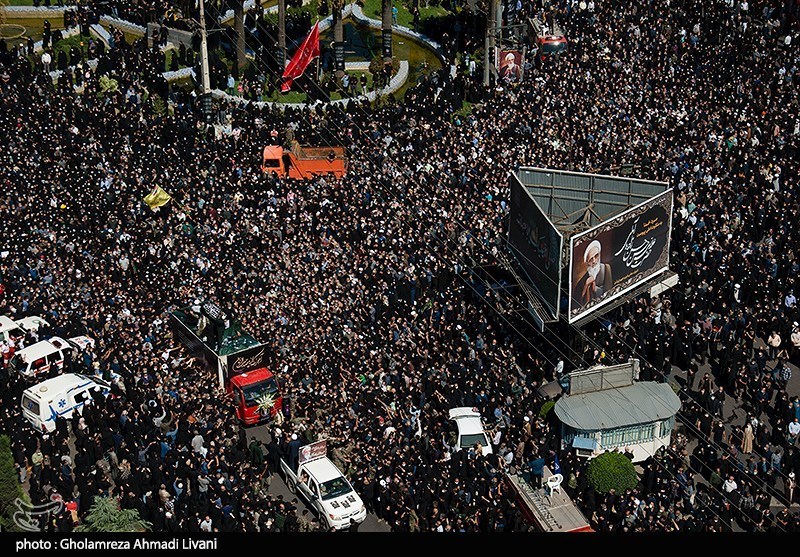 مراسم تشییع علامه حسن‌زاده‌ آملی