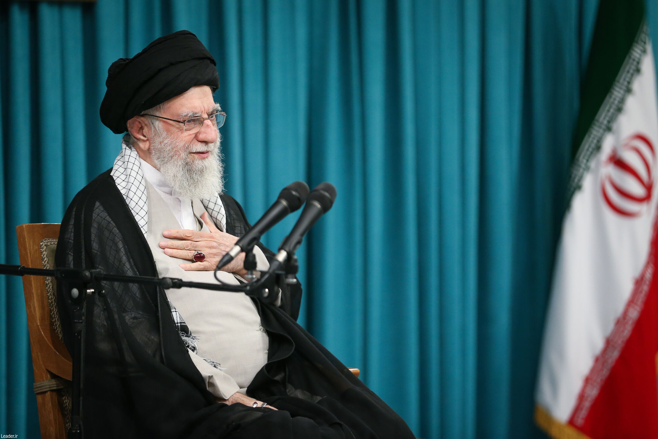 دیدار رهبر انقلاب با نمایندگان مجلس