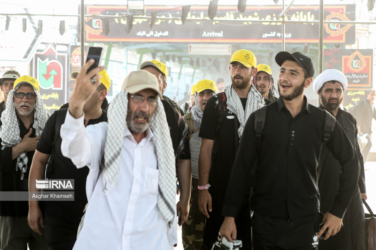 زائران اربعین در مرز مهران