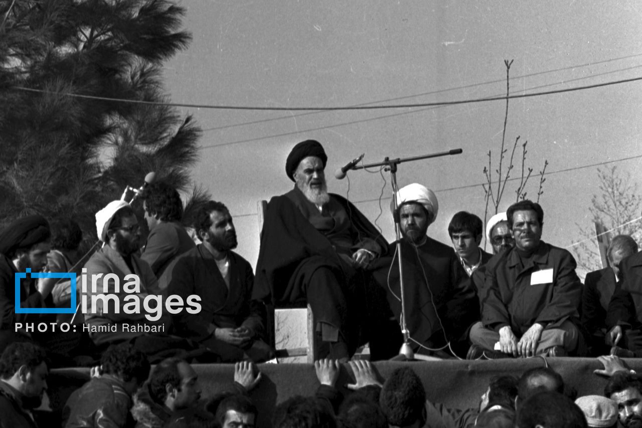 تصاویری از روزهای انقلاب - ۱۲ بهمن ۱۳۵۷