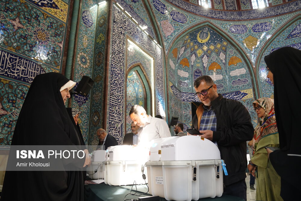 رای گیری مرحله دوم انتخابات مجلس - حسینیه ارشاد