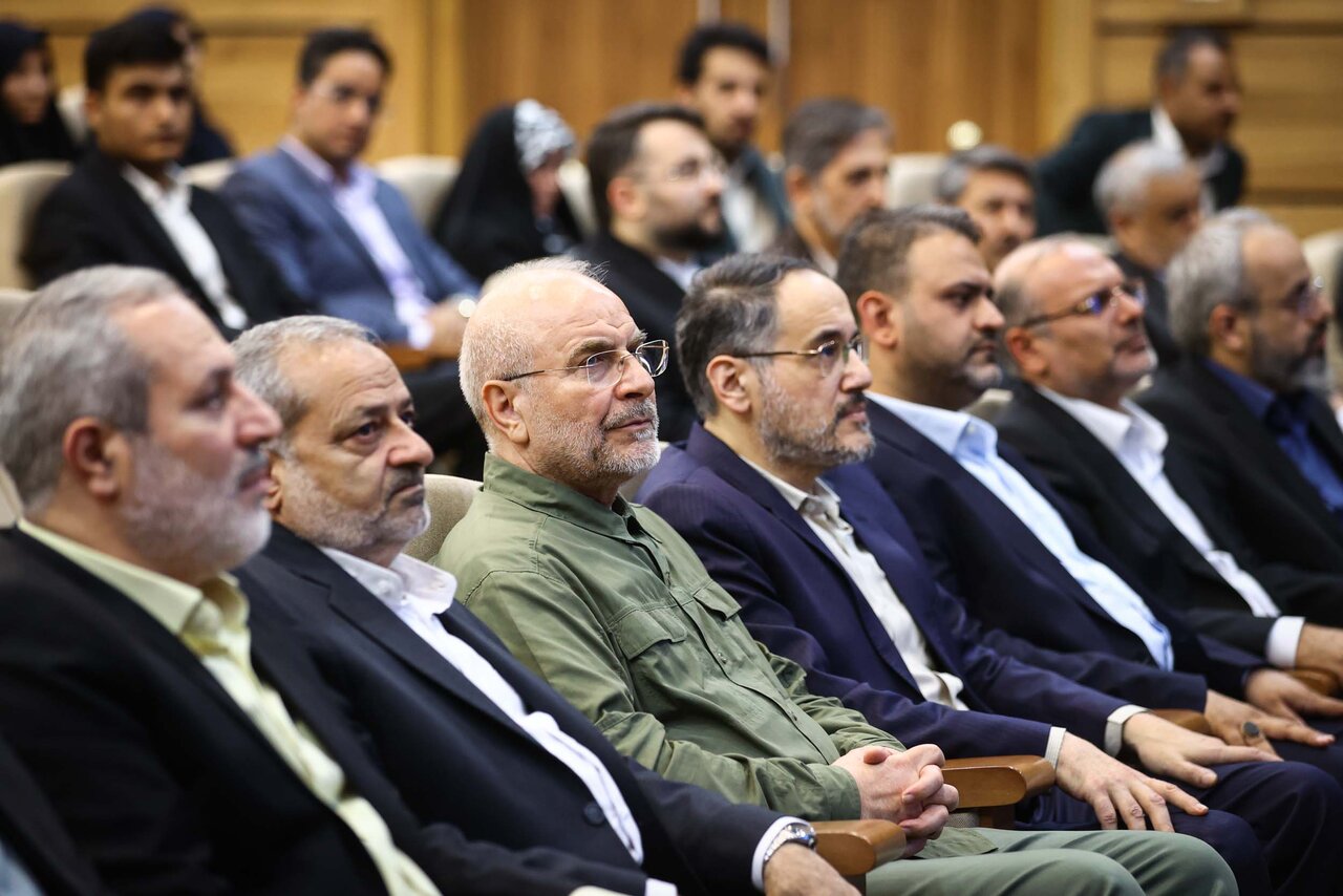 حضور قالیباف در اولین کارسوق حکمرانی داده‌محور