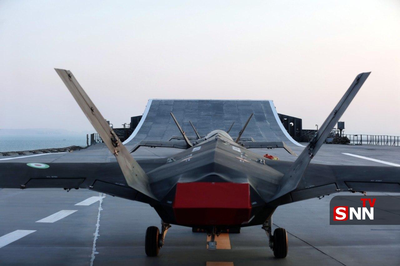 تصاویری از پهپادهای قائم بر روی ناو پهپادبر شهید بهمن باقری 