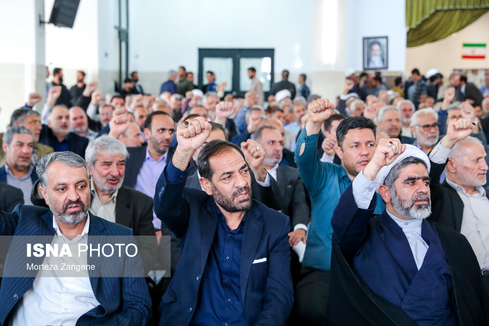 مراسم اولین سالگرد شهادت سردار زاهدی و همراهان