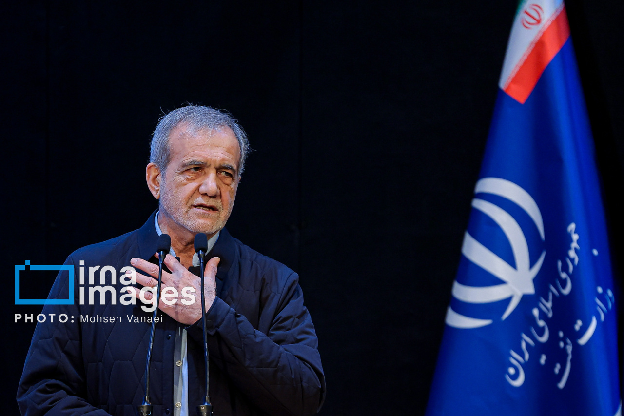 امضای قراردادهای میدان گازی مشترک پارس جنوبی