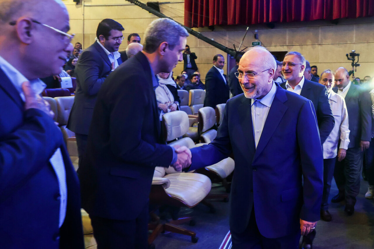  آیین رونمایی از مجموعه ۳۰ جلدی استعمارشناسی ایرانی با حضور قالیباف