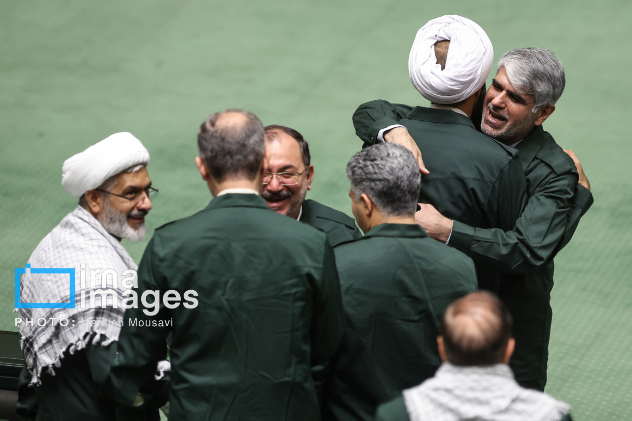 مراسم سالروز ورود امام خمینی(ره) به کشور