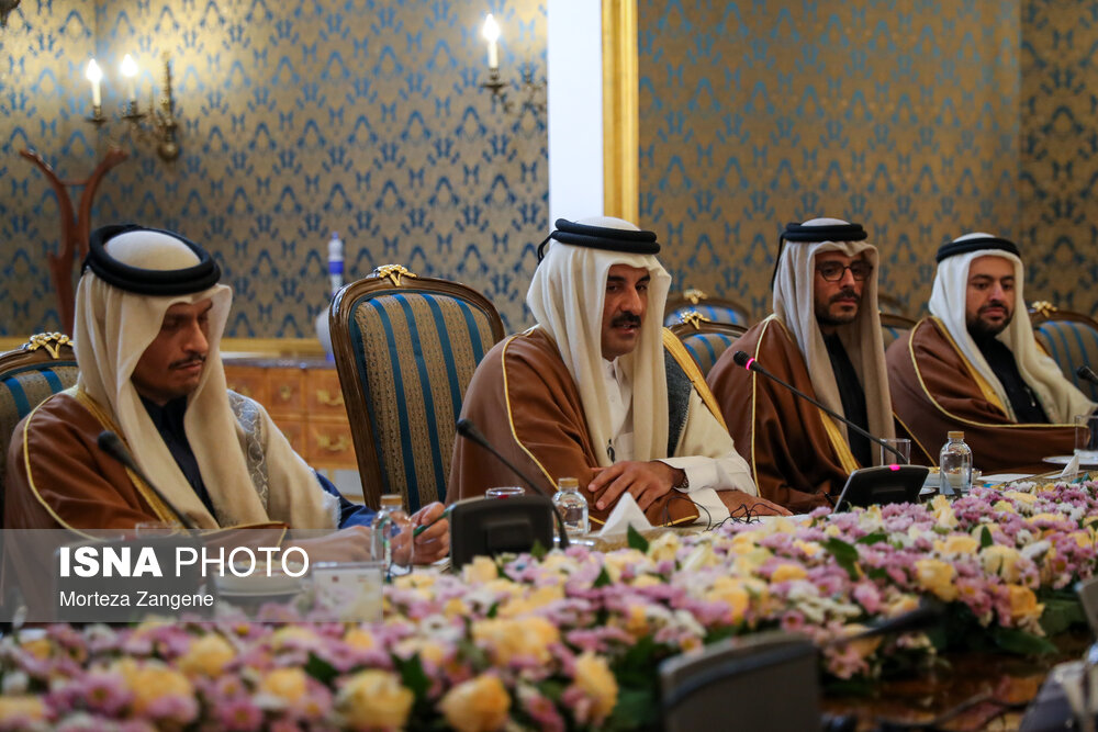 استقبال رسمی از امیر قطر