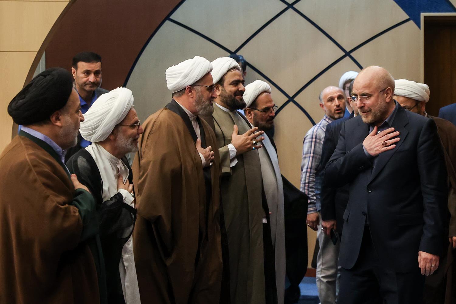  همایش بزرگ راویان مکتب حسینی(ع) در قم با حضور قالیباف