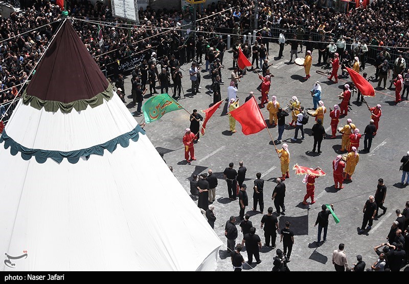 خیمه سوزان ظهر عاشورا - چهارراه گلوبندک تهران