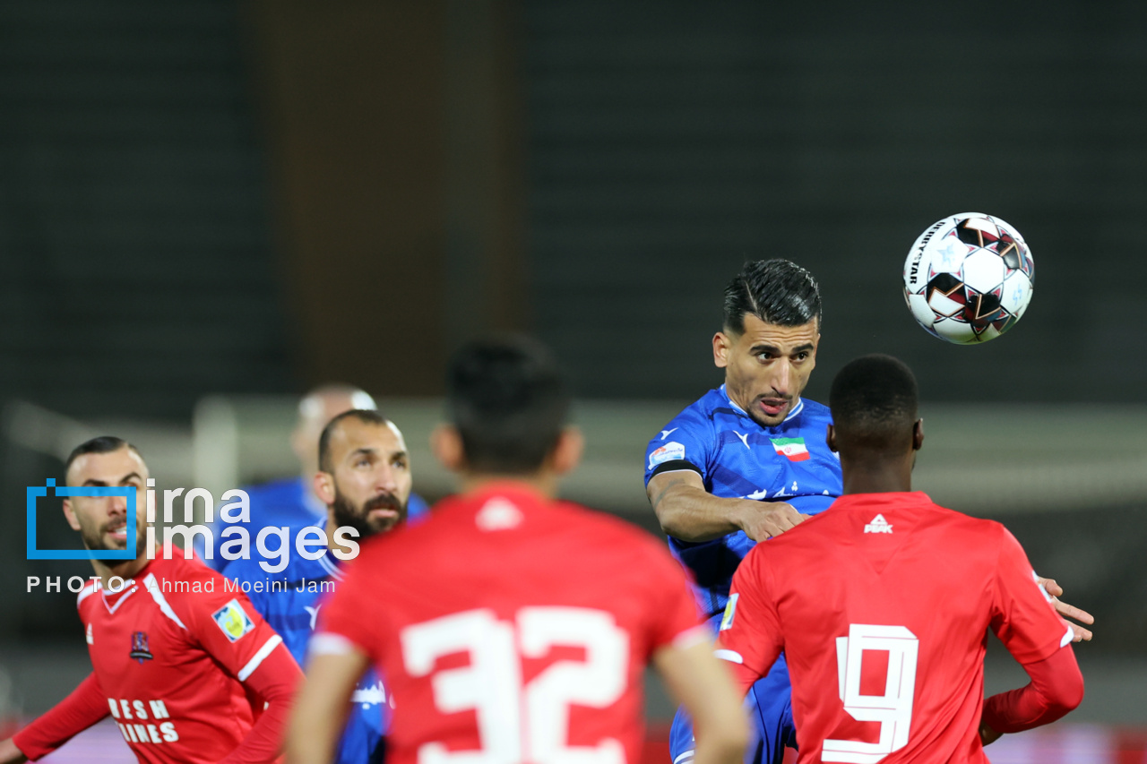 لیگ برتر فوتبال - استقلال و نساجی