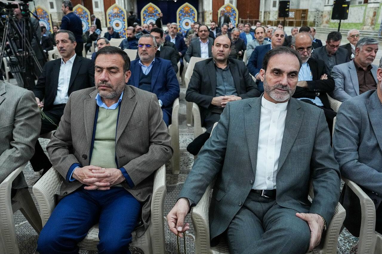 تجدید میثاق رئیس مجلس و نمایندگان با آرمان‌های امام(ره)