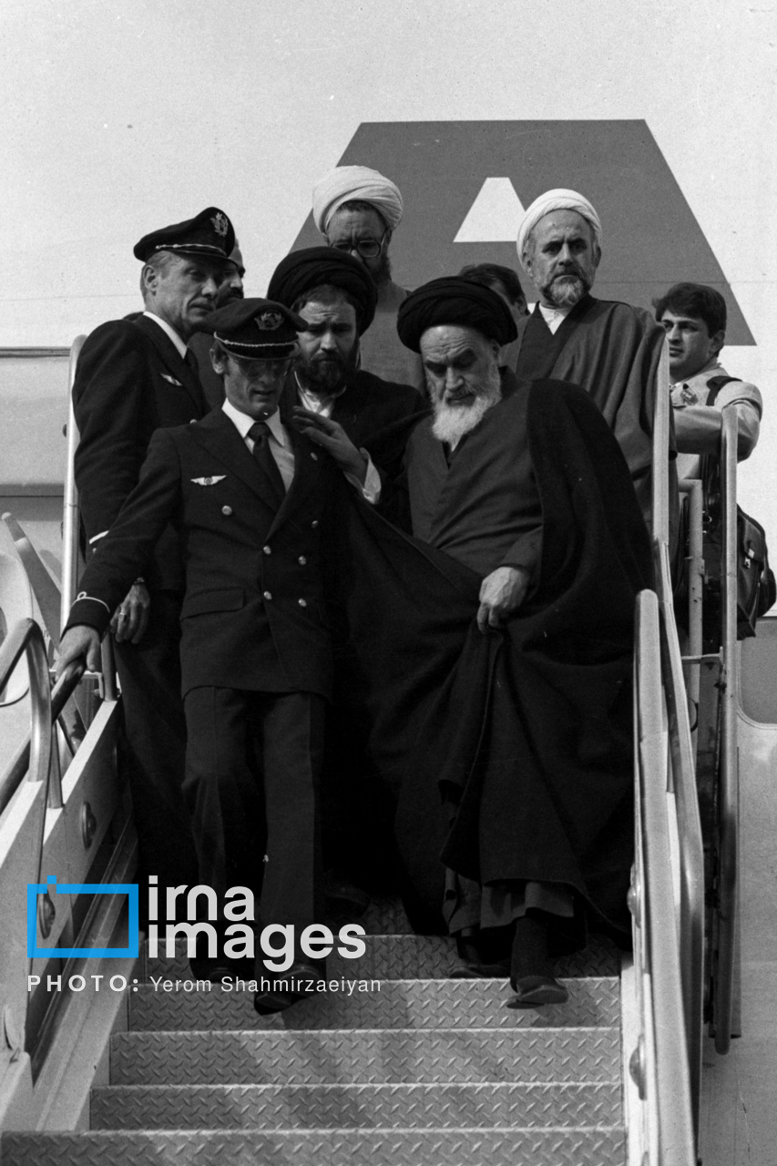 تصاویری از روزهای انقلاب - ۱۲ بهمن ۱۳۵۷
