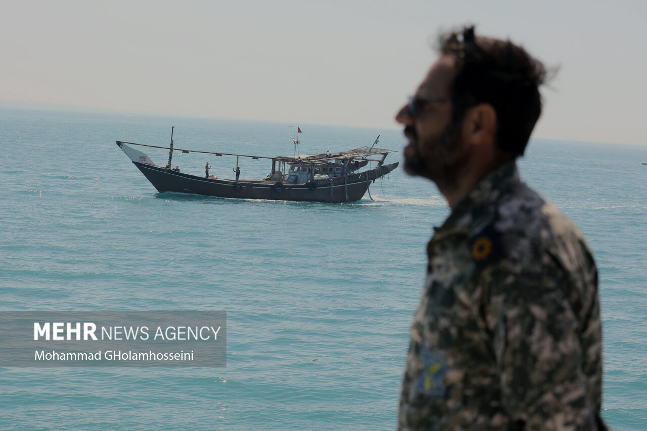 بزرگترین رژه اقتدار بسیج دریایی مردم پایه در حمایت از فلسطین