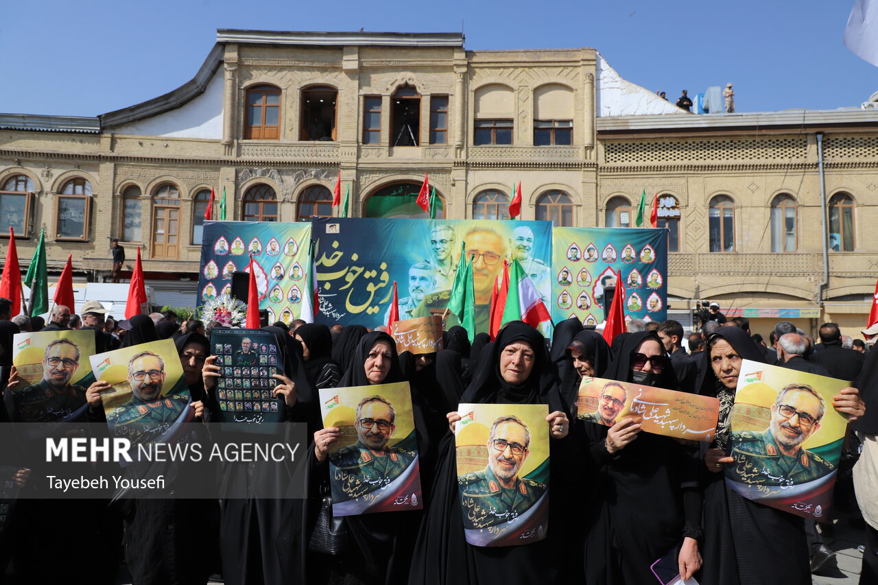 تشییع و خاکسپاری پیکر سردار شهید «علی شادمانی» 