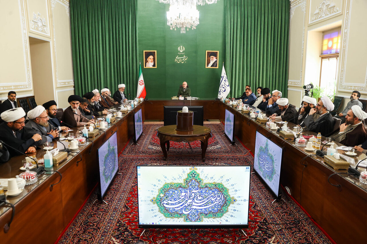 دیدار هیات علمی مرکز تحقیقات اسلامی مجلس با قالیباف