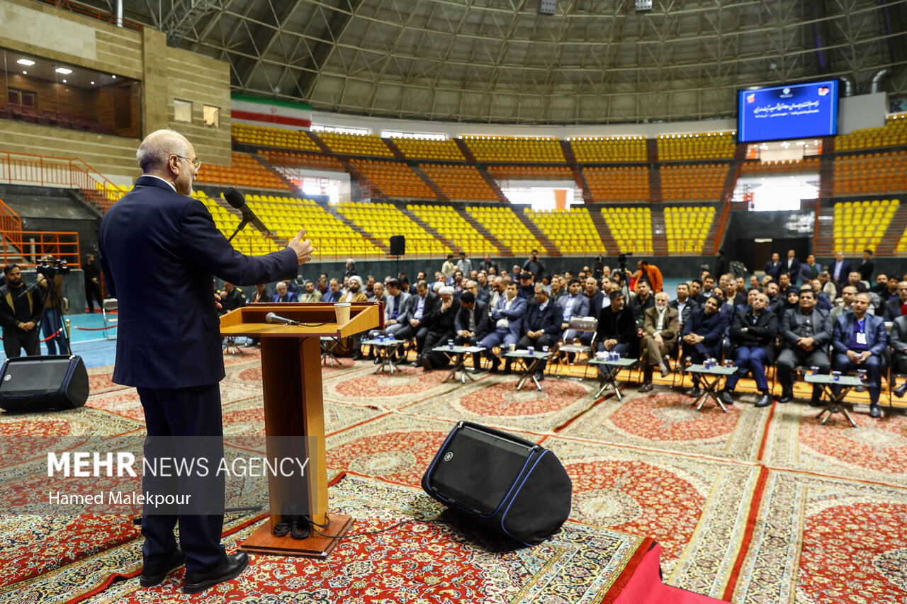 سفر رئیس مجلس به مشهد مقدس