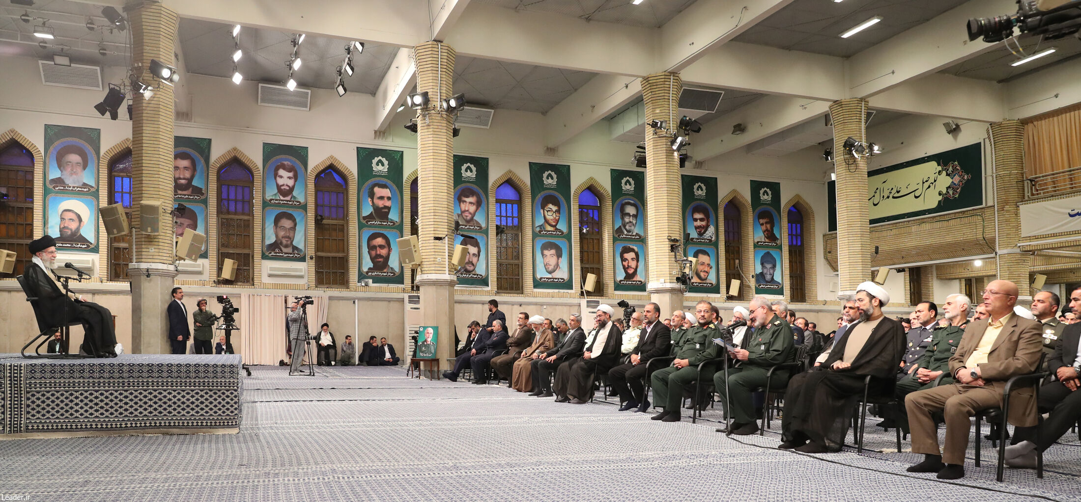 دیدار دست‌اندرکاران کنگره ملی شهدای همدان با رهبر انقلاب