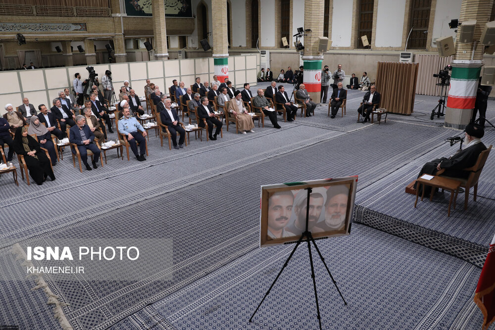 دیدار رئیس‌جمهور و اعضای هیئت دولت با رهبر انقلاب