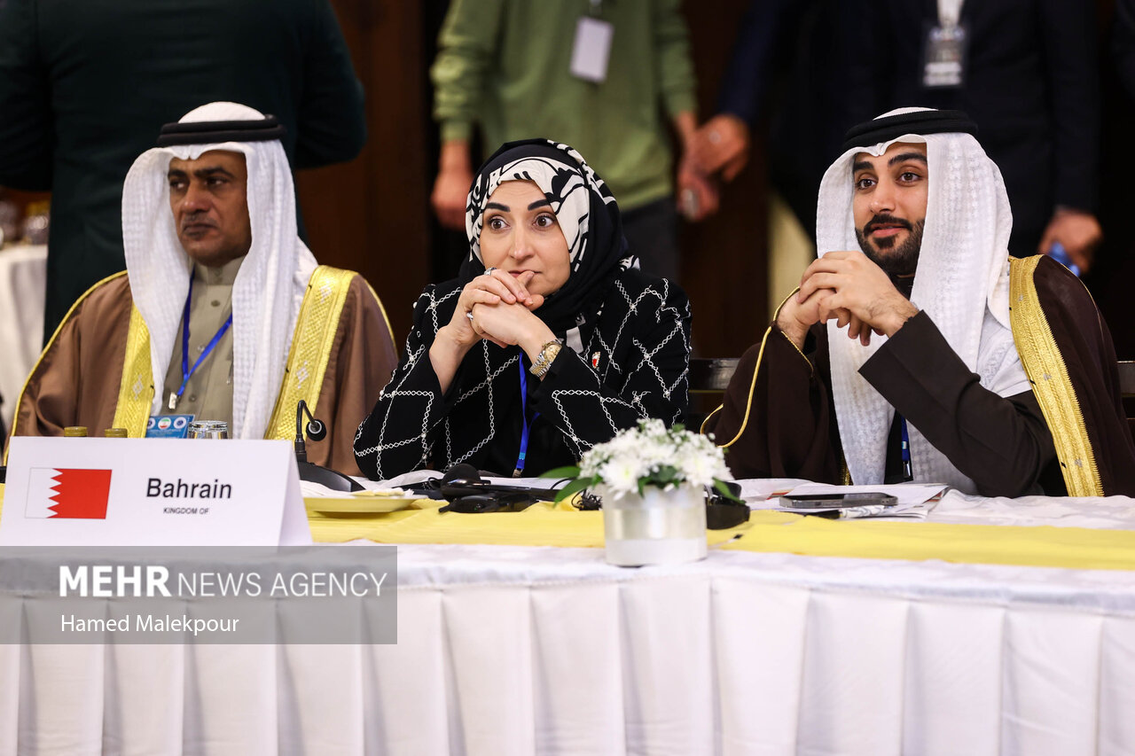 سفر رئیس مجلس به مشهد مقدس