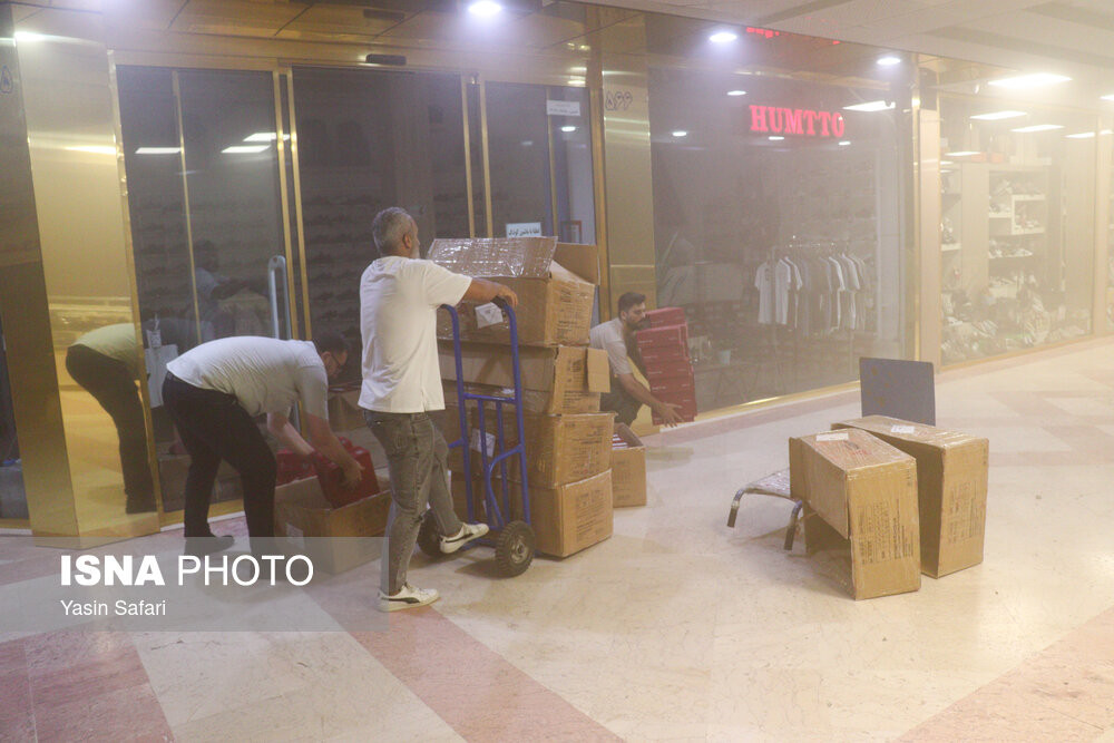 آتش سوزی مهیب در مرکز خرید ونوس - بندرانزلی