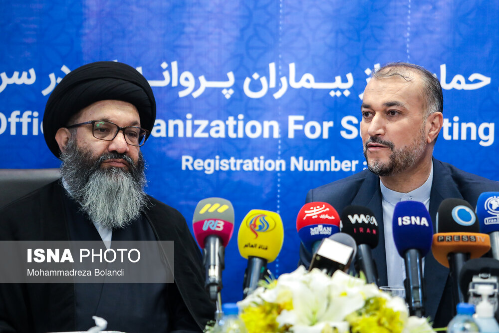 بازدید وزیر خارجه از خانه بیماران پروانه‌ای