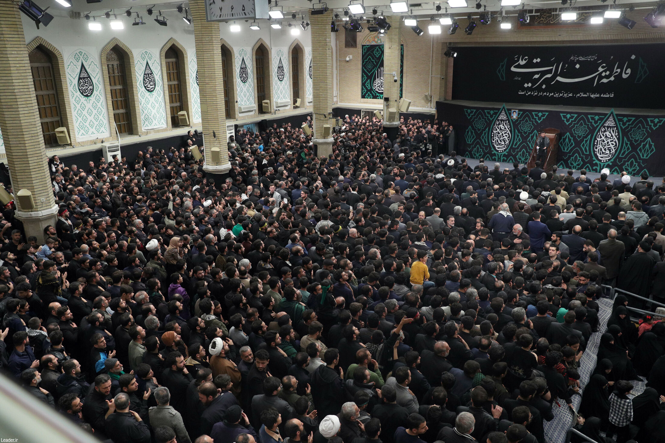 آخرین شب مراسم عزاداری حضرت فاطمه‌ در حسینیه امام خمینی