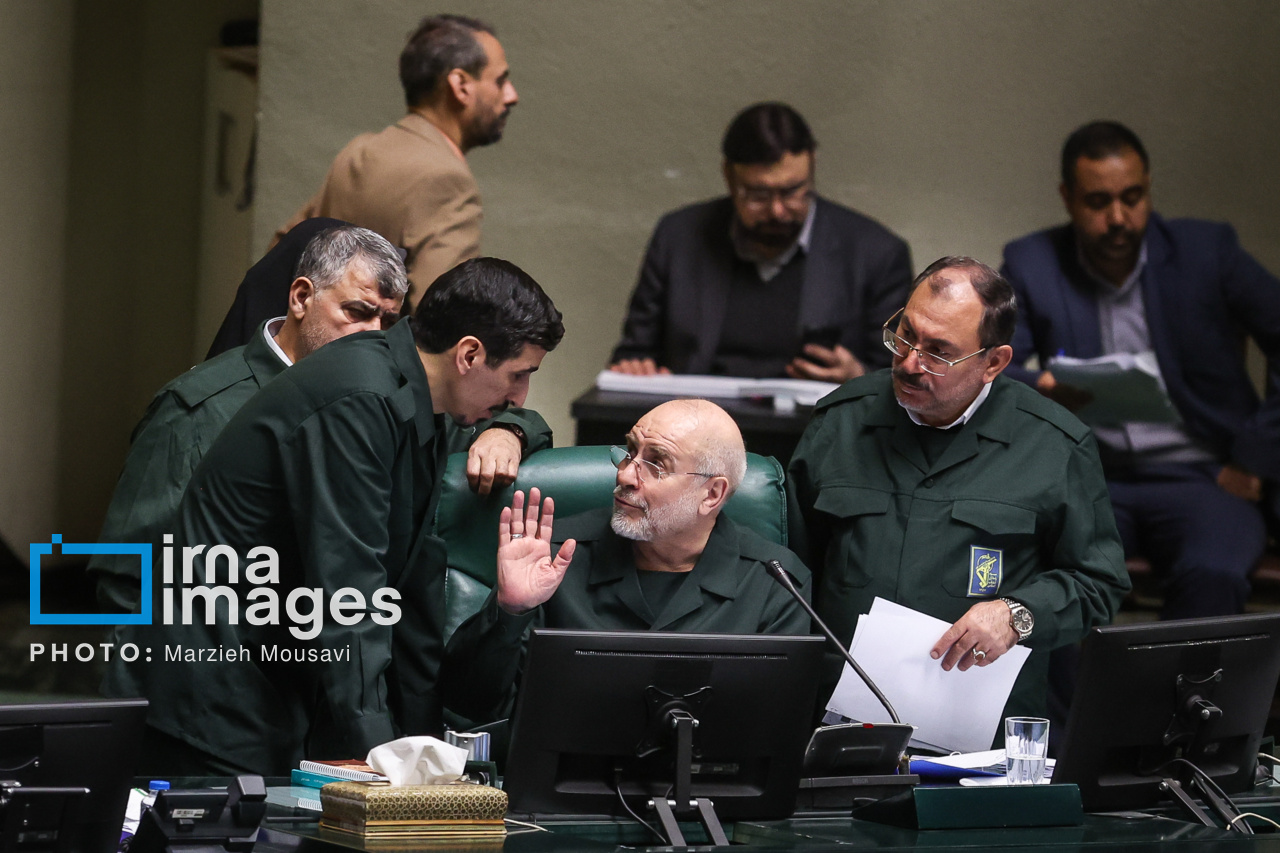 مراسم سالروز ورود امام خمینی(ره) به کشور