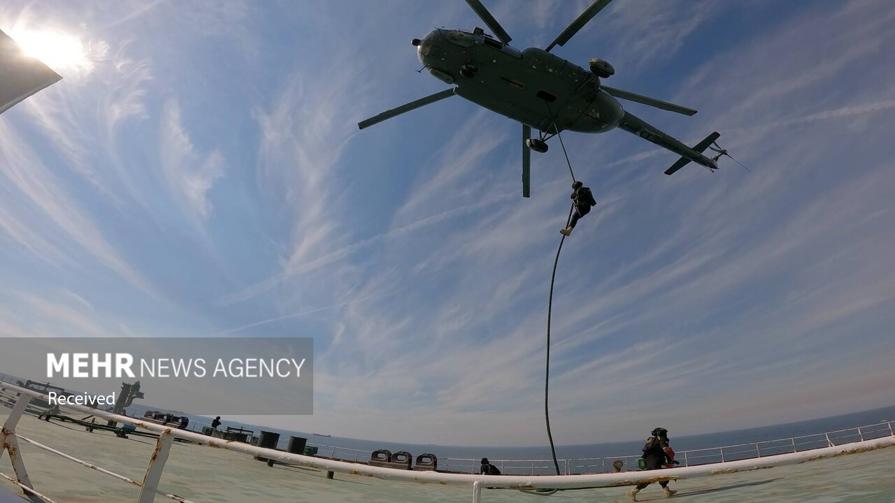 رزمایش نیروی دریایی سپاه در خلیج فارس