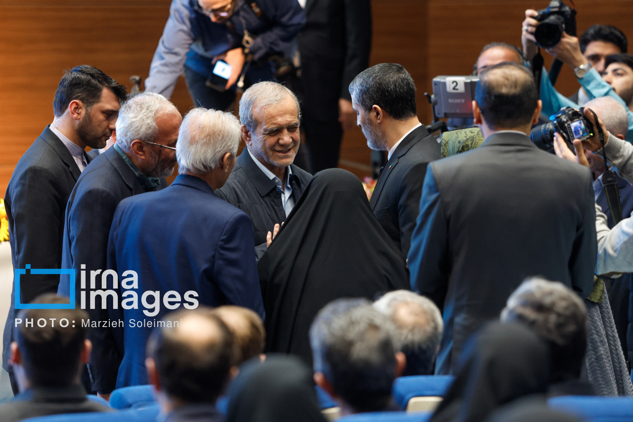 مسعود پزشکیان در مراسم بزرگداشت روز شهید 