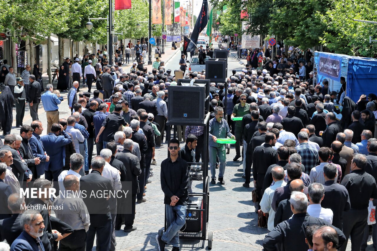 دسته عزاداری سالگرد ارتحال امام خمینی (ره) در زنجان