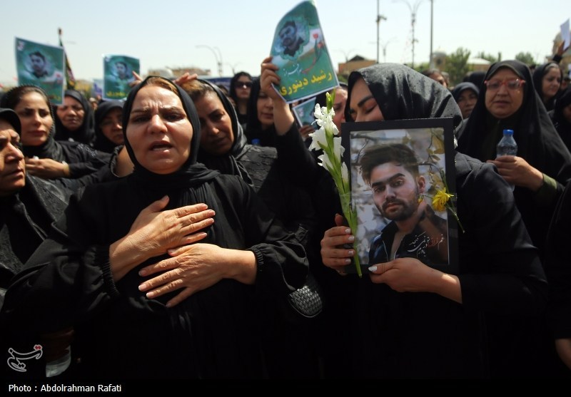 تشییع پیکر شهدای حملات رژیم صهیونیستی در همدان