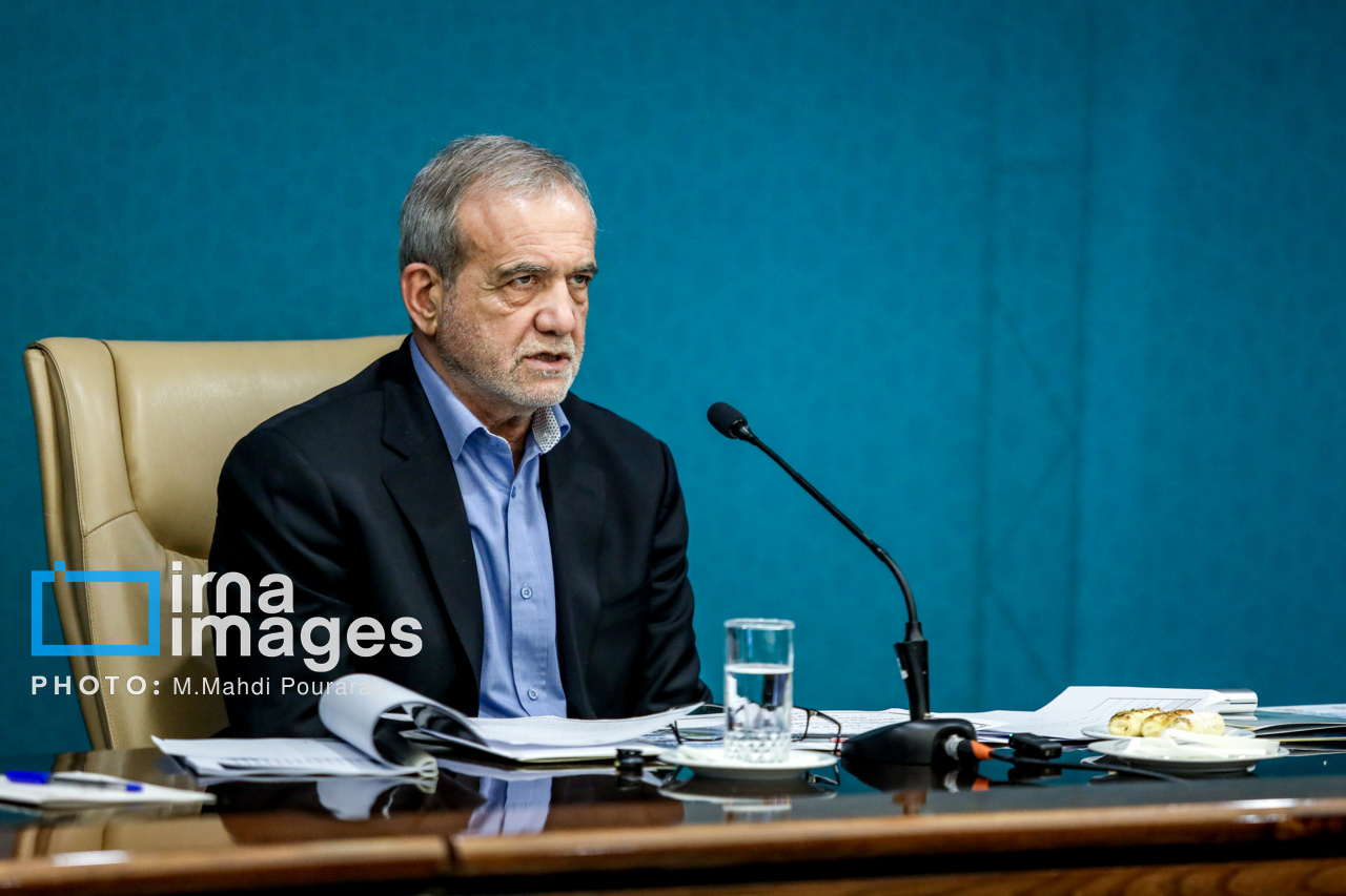 افتتاح و شروع عملیات اجرایی طرح‌ های وزارت نیرو در سراسر کشور