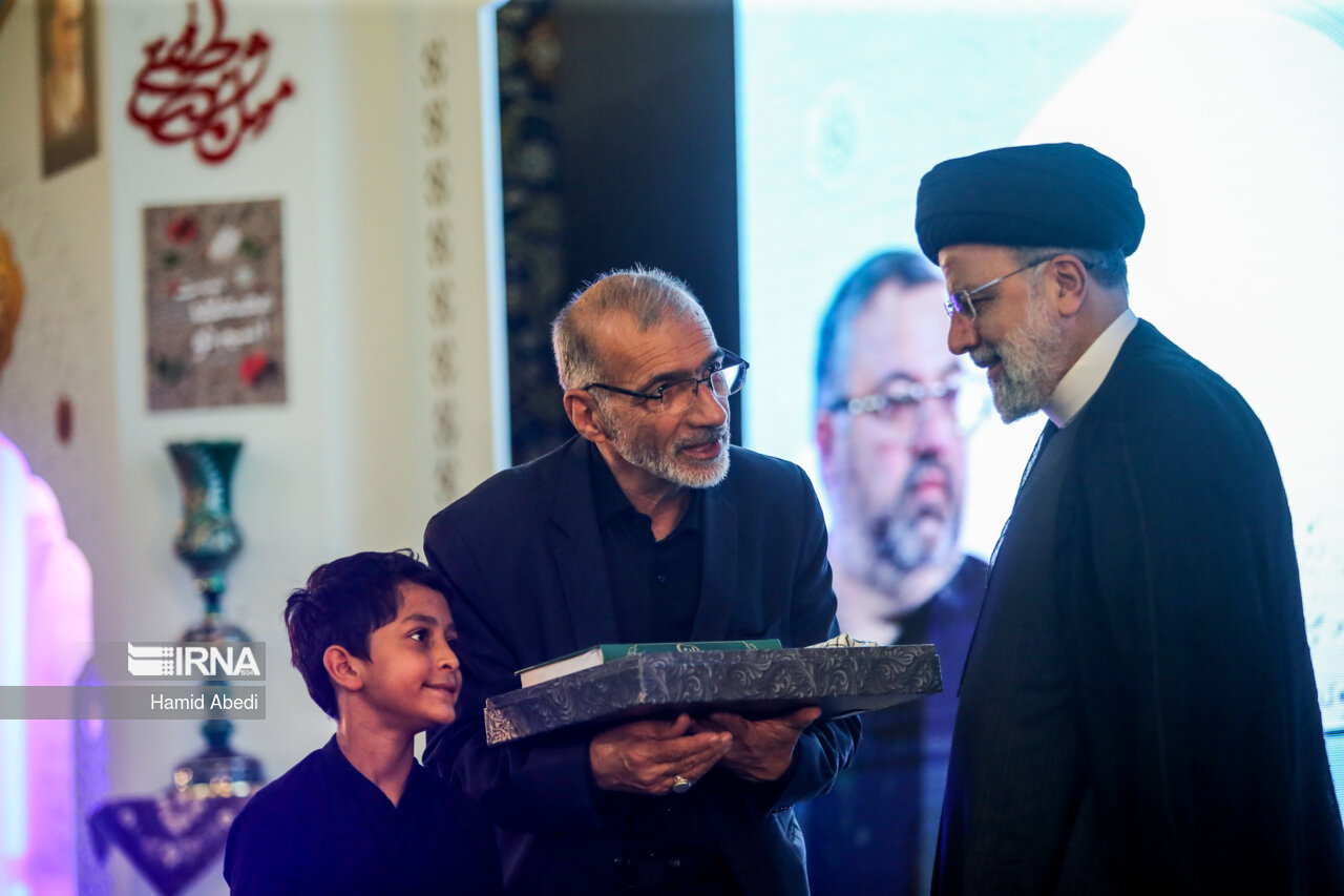 تکریم فعالان مساجد و پاسداشت ادبیات جهاد و مقاومت