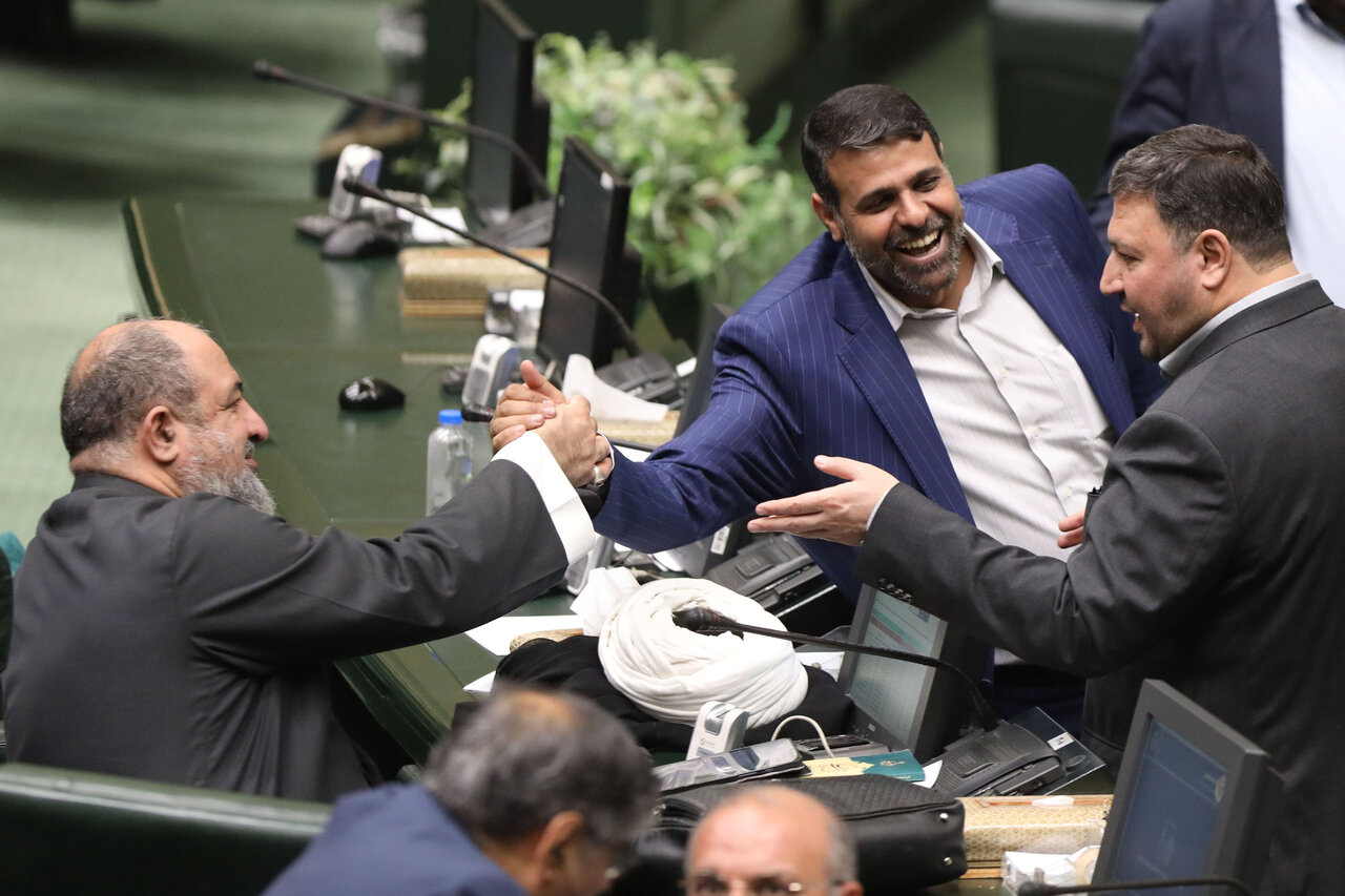نشست علنی مجلس ۱۸ شهریورماه ۱۴۰۴