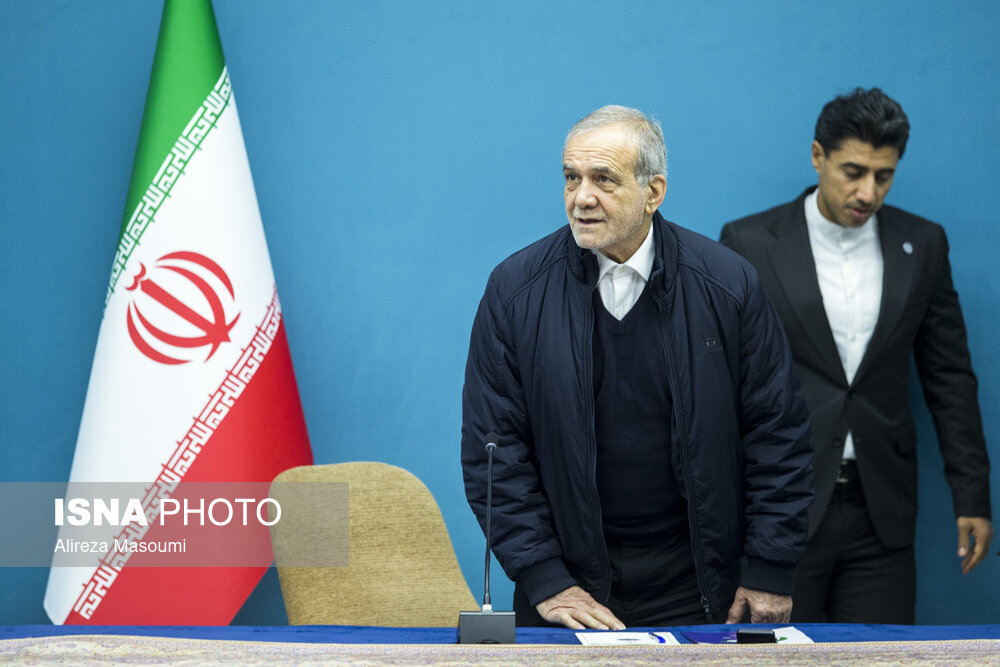 آیین بهره‌برداری از پروژه‌های عمرانی مناطق آزاد