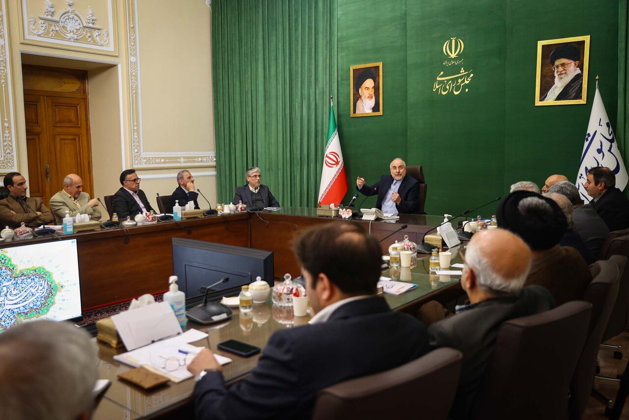 دیدار وزیر علوم و روسای دانشگاه های سراسر کشور با قالیباف