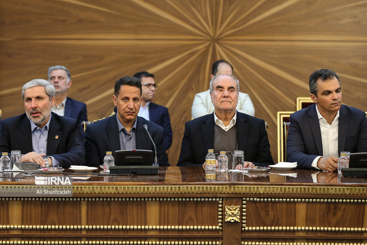 دیدار تولیدکنندگان و کارآفرینان با رئیس جمهور