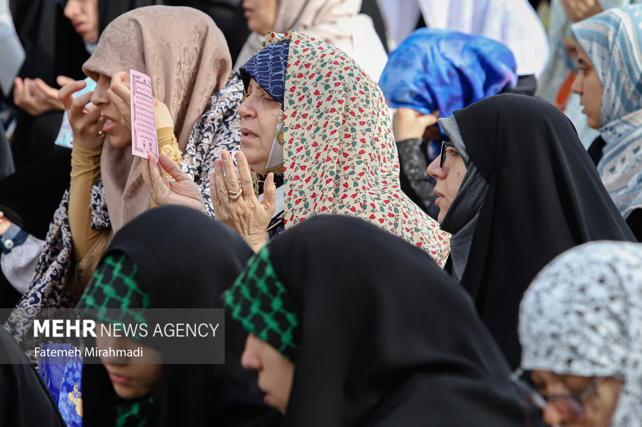 اقامه نماز عید سعید فطر در مصلی امام خمینی (ره)