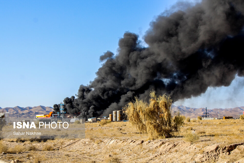 آتش سوزی در مینی پالایشگاه هیدروکربن در منطقه ویژه اقتصادی بیرجند