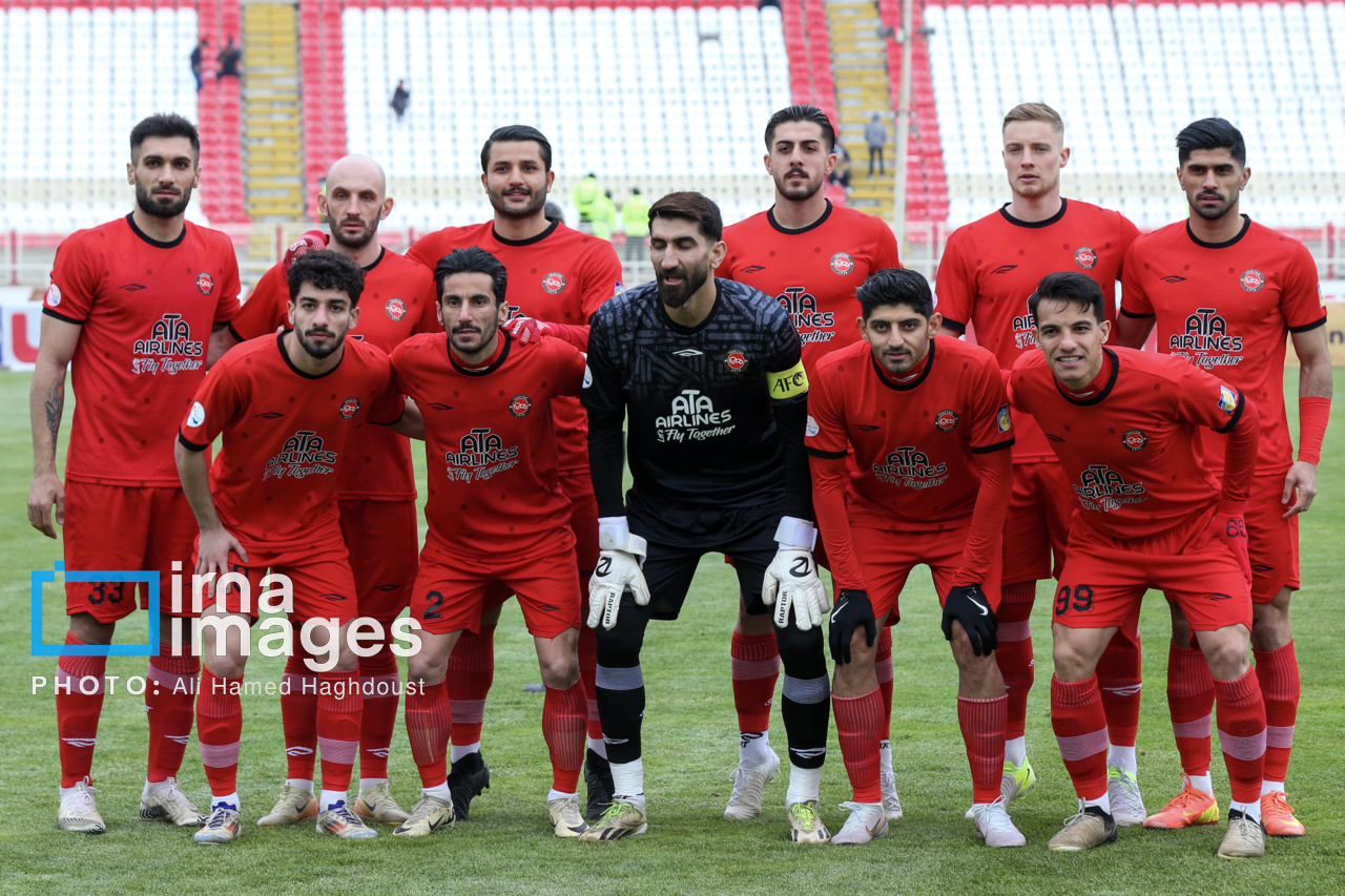 تصاویر عجیب از بازی تراکتور