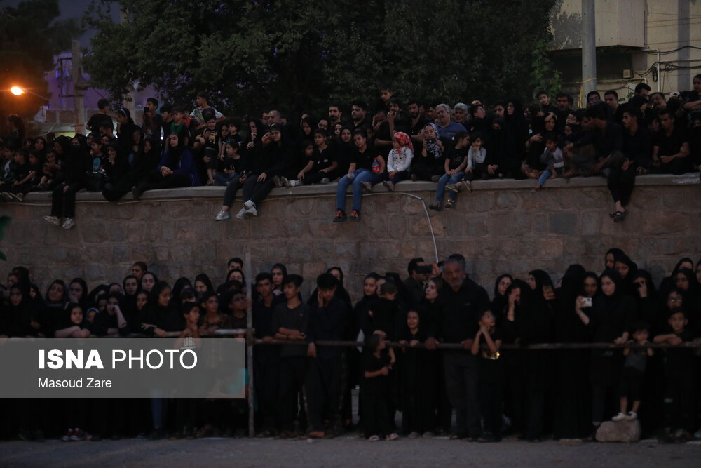 حرکت نمادین کاروان امام حسین(ع) از مکه به سوی کربلا