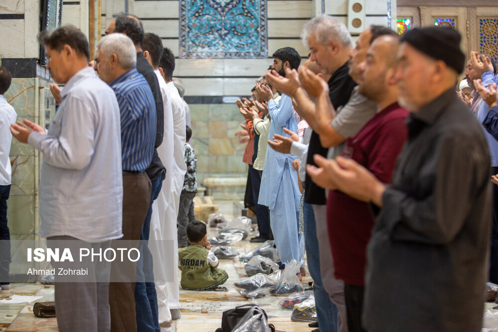 نماز عید سعید قربان در حرم حضرت فاطمه معصومه(س)