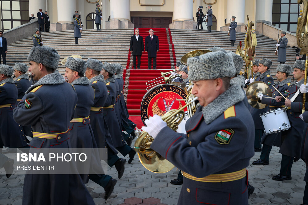 استقبال رئیس جمهور تاجیکستان از پزشکیان