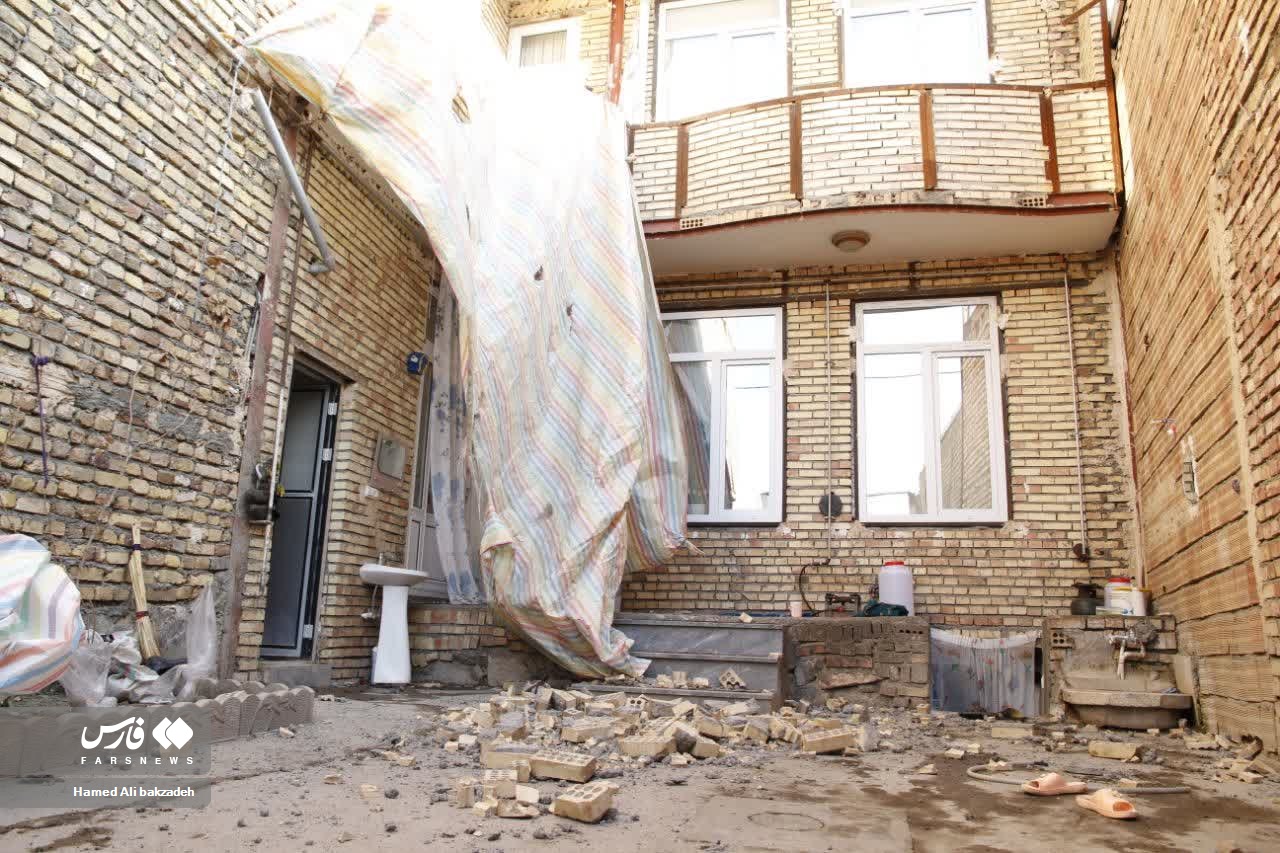 خسارات زلزله خوی