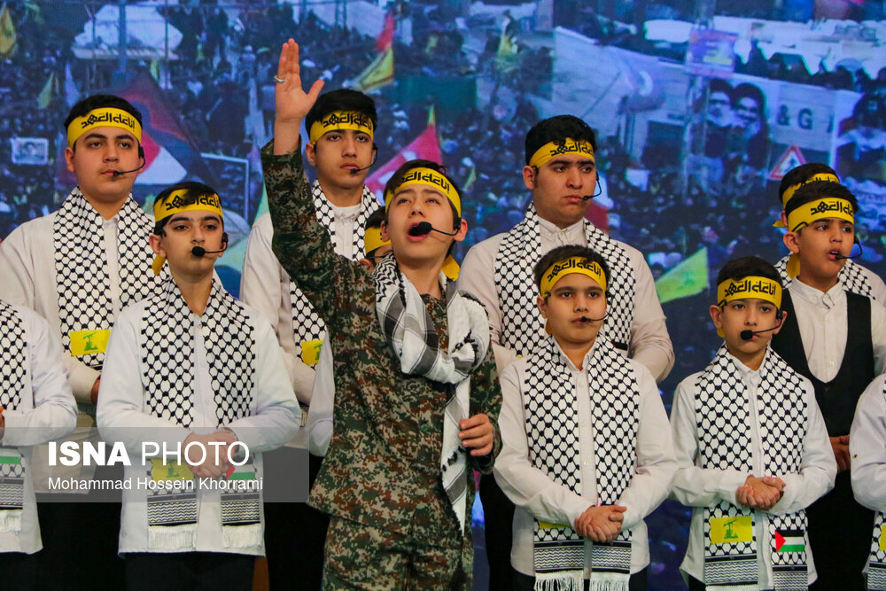 مراسم گرامیداشت شهید سیدحسن نصرالله همزمان با تشییع شهدا در لبنان - مشهد